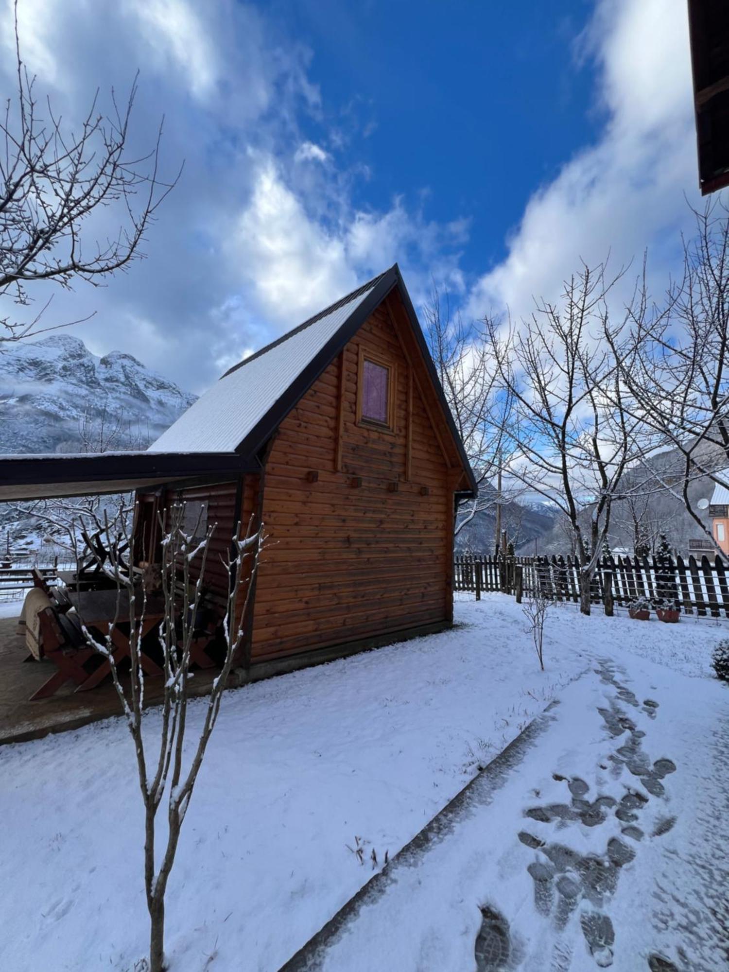 Guest House Kollata Vuthaj Екстериор снимка